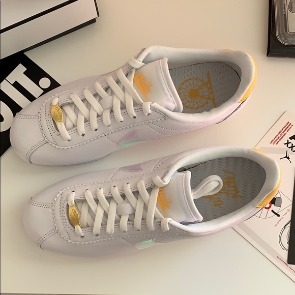 NWT Nike Cortez - Picture 4 of 7